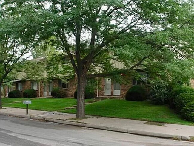 1209 Delaware Dr in Colorado Springs, CO - Foto de edificio - Building Photo