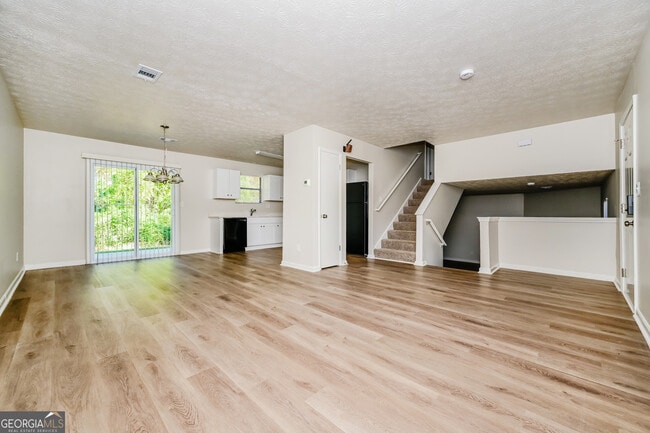 4276 Old Lake Dr in Decatur, GA - Building Photo - Building Photo