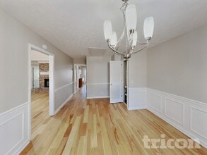 213 Lakeside Park Dr in Hendersonville, TN - Building Photo - Building Photo