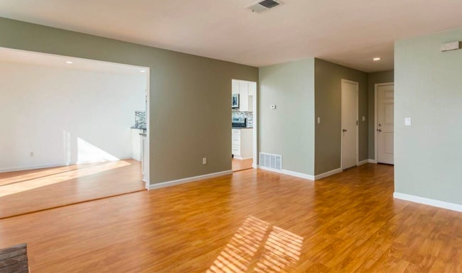 2117 Camelia Ct in Pittsburg, CA - Building Photo - Building Photo