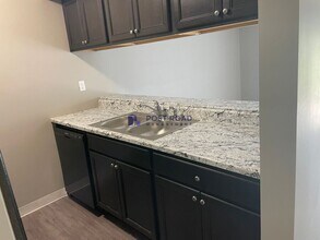 701 W 27th St S in Wichita, KS - Building Photo - Building Photo