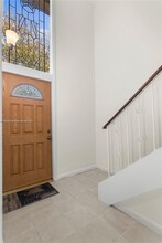 14293 Kendale Lakes Cir in Miami, FL - Building Photo - Building Photo