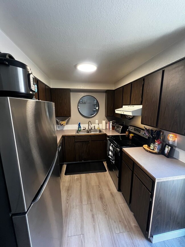 property at 1416 S Euclid Ave