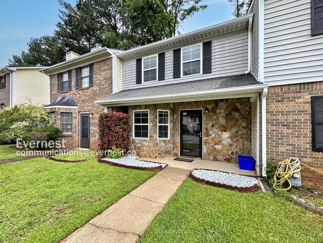 1461 Springleaf Cir SE