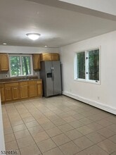 32 Avenue C in Haledon, NJ - Building Photo - Building Photo