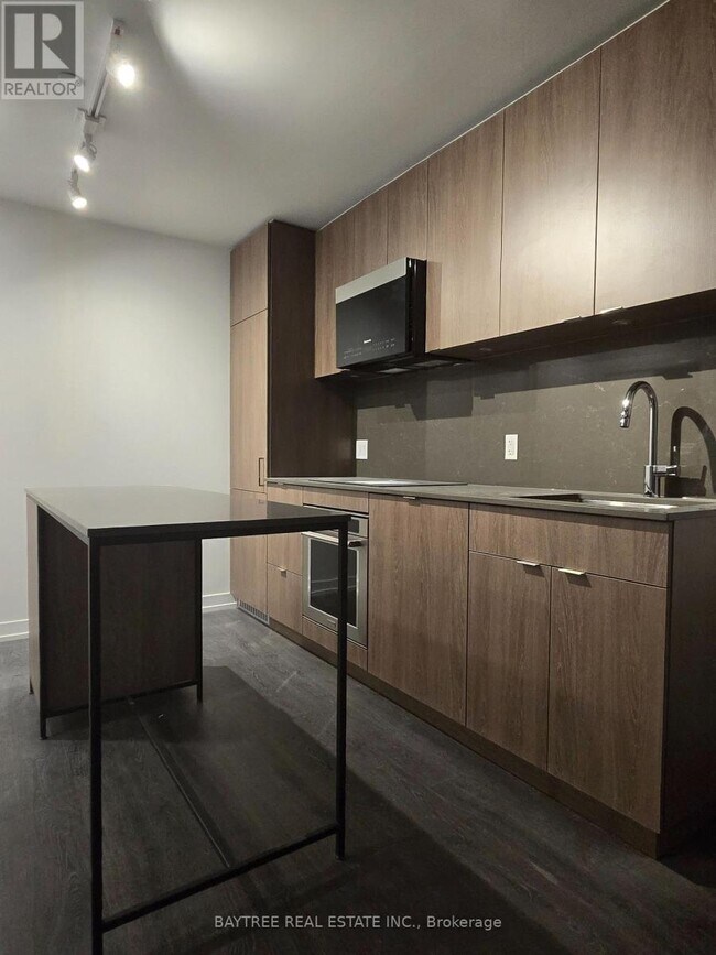 251 Masonry Wy in Mississauga, ON - Building Photo - Building Photo