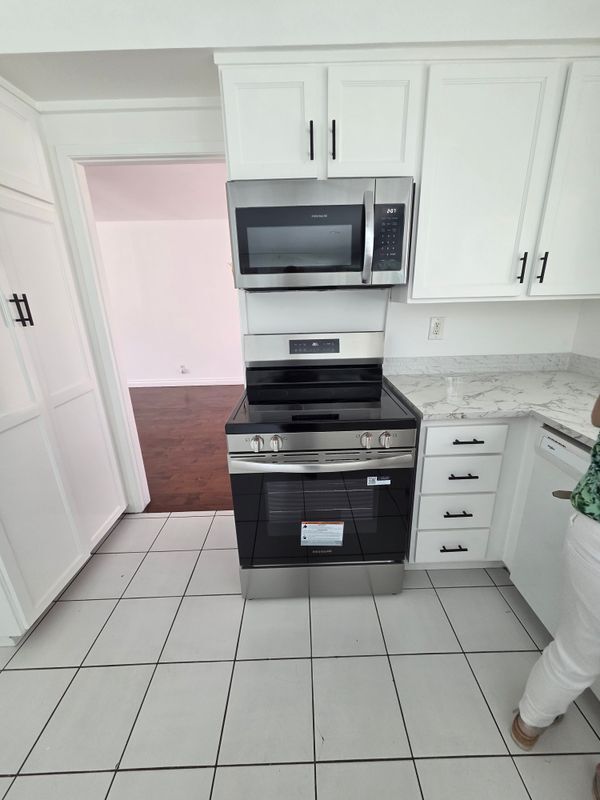14671 Kimberly Cir in Tustin, CA - Building Photo - Building Photo