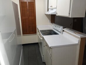 6724 Plymouth Rd in Stockton, CA - Building Photo - Building Photo