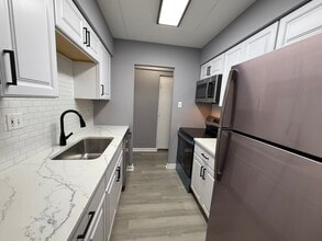 280 Bridgewater Rd, Unit C12 in Brookhaven, PA - Building Photo - Building Photo
