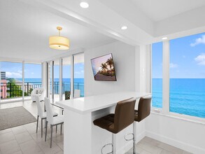 3009 S Ocean Blvd in Highland Beach, FL - Building Photo - Building Photo