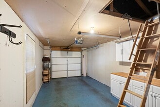 1220 Weaver Rd NW in Bainbridge Island, WA - Building Photo - Building Photo