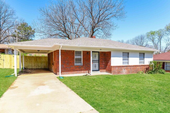 1372 Ashville Dr in Memphis, TN - Building Photo - Building Photo