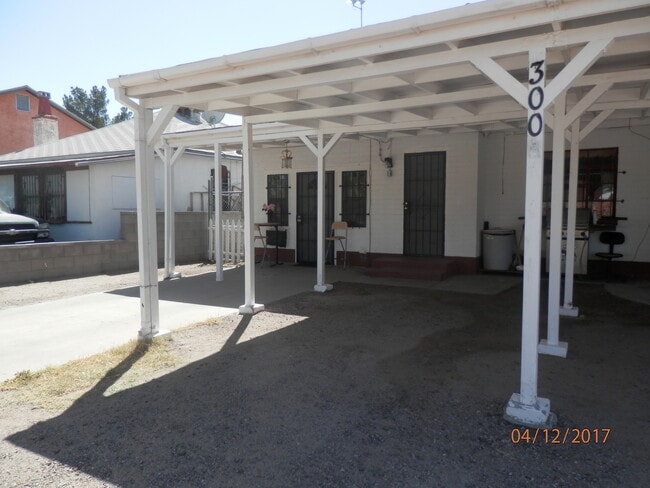 300 S Iron St in Deming, NM - Building Photo - Building Photo