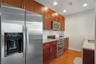 855 Peachtree St NE in Atlanta, GA - Building Photo - Building Photo