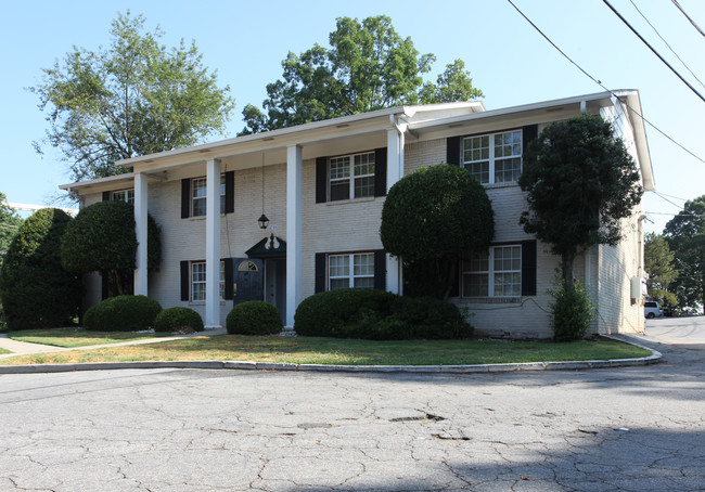 Huntington Terrace in Chamblee, GA - Foto de edificio - Building Photo