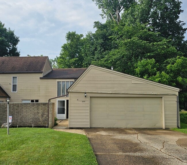 557-559-559 Bailey Dr in Lexington, OH - Building Photo - Building Photo