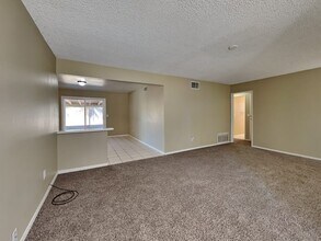 3440 N Carnation Dr in Rialto, CA - Building Photo - Building Photo