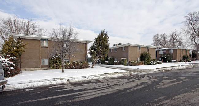 545 E Stringham Ave in Salt Lake City, UT - Foto de edificio - Building Photo