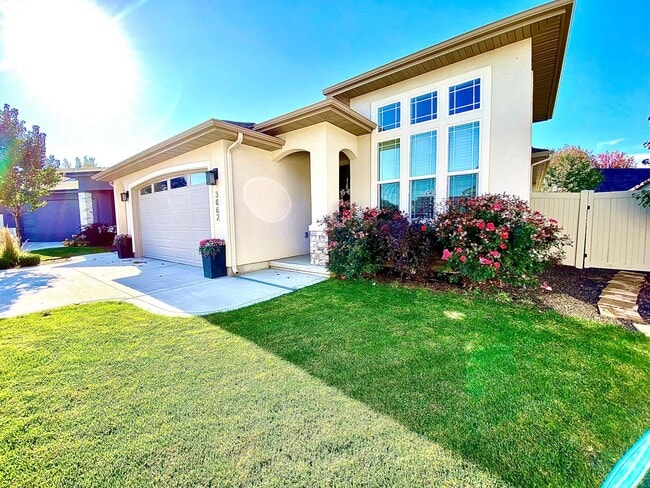 property at 3862 W Hearst Ct