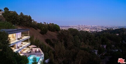 7080 Mulholland Dr in Los Angeles, CA - Building Photo - Building Photo