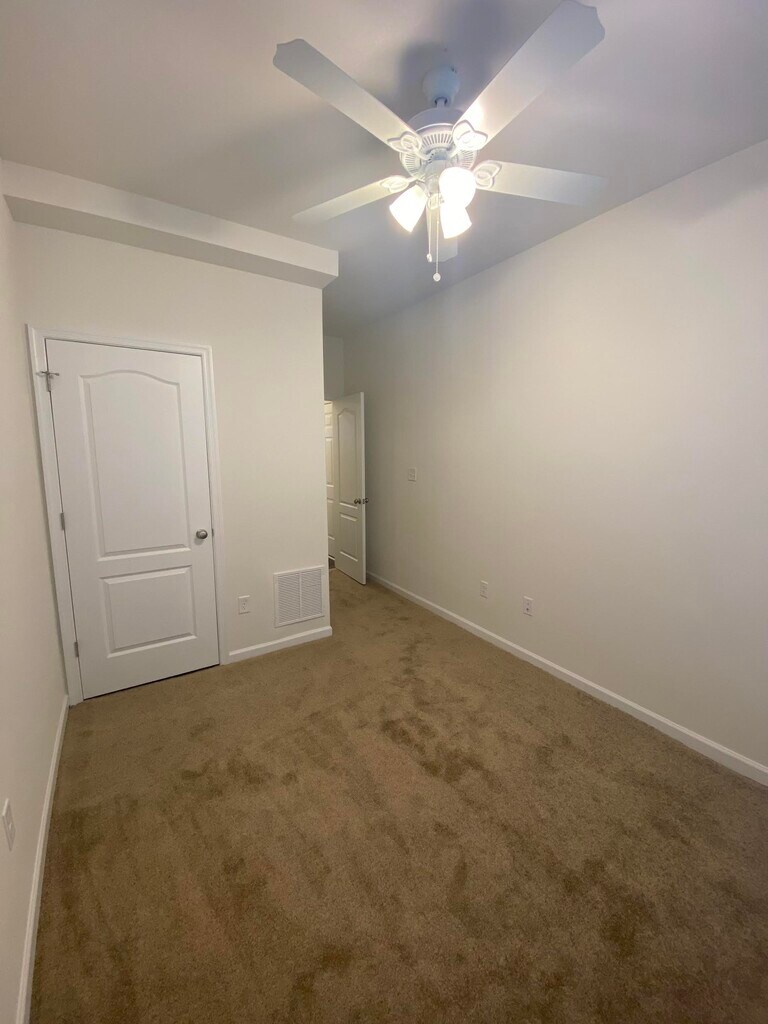 Watergate Townhomes Milford, DE Apartments