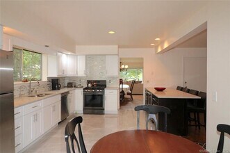 511 Scofieldtown Rd in Stamford, CT - Building Photo - Building Photo