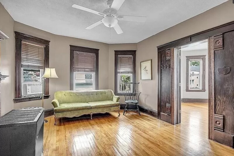 62 Hamilton St-Unit -3 in Worcester, MA - Building Photo