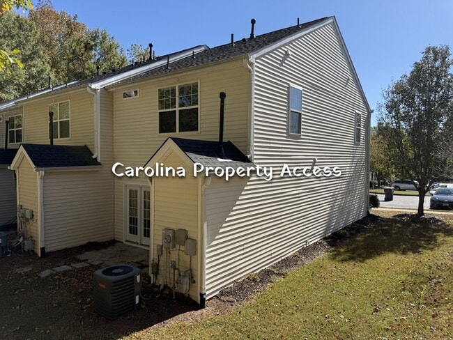 108 Pilot Ct in Knightdale, NC - Foto de edificio - Building Photo