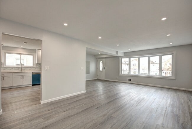 450 Jefferson Ave in Staten Island, NY - Building Photo - Building Photo