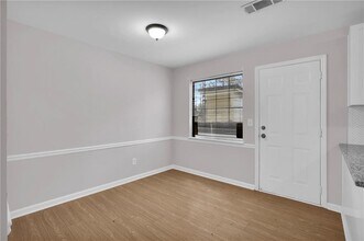 3033 Parkside Ct in Snellville, GA - Building Photo - Building Photo