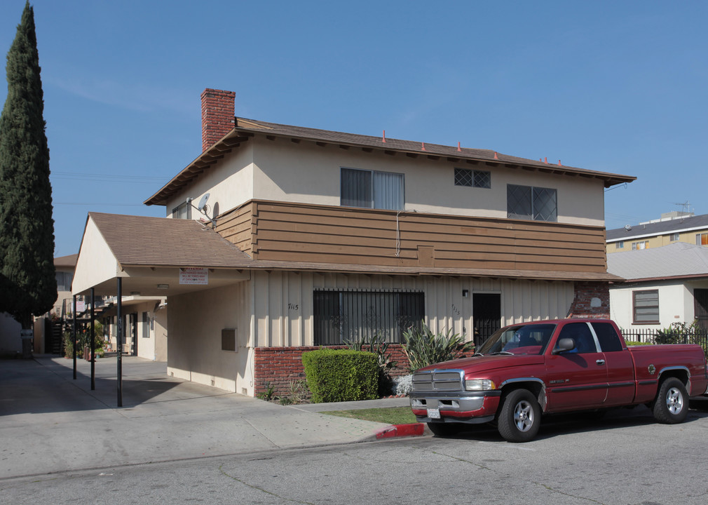 7115 Templeton St in Huntington Park, CA - Building Photo