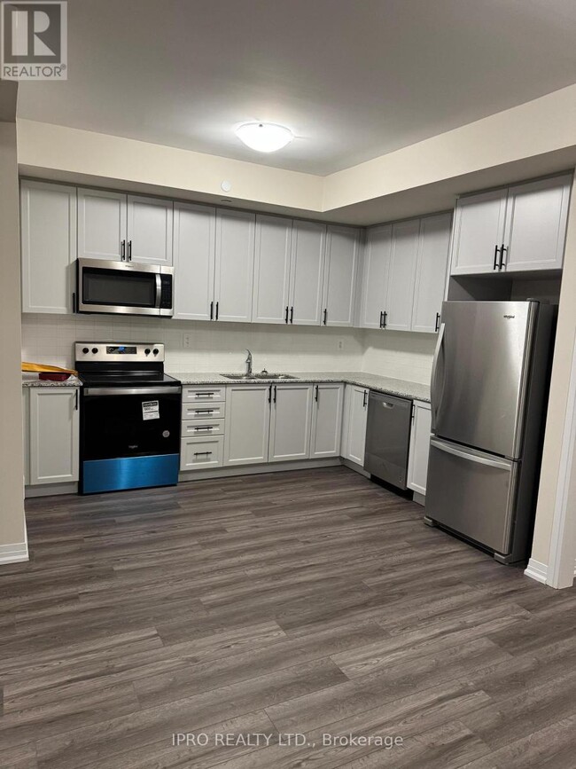 1597-1597 Rose Way