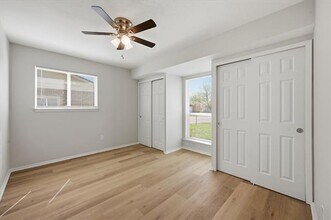 3833 Finley Rd in Irving, TX - Foto de edificio - Building Photo