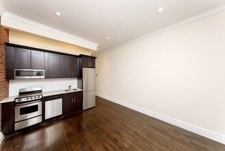 42 Sidney Pl-Unit -12 in Brooklyn, NY - Building Photo - Building Photo
