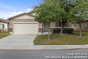 10239 Relic Oaks in San Antonio, TX - Foto de edificio