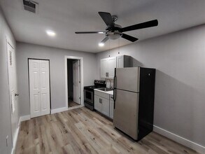 9205 Georgian Dr in Austin, TX - Building Photo - Building Photo