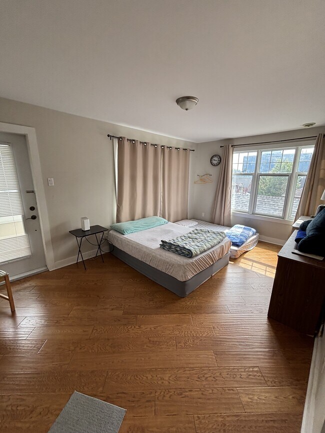 213 Gladu St in Ottawa, ON - Building Photo - Building Photo