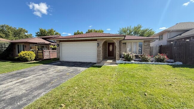 14631 Knox Ave in Midlothian, IL - Foto de edificio - Building Photo