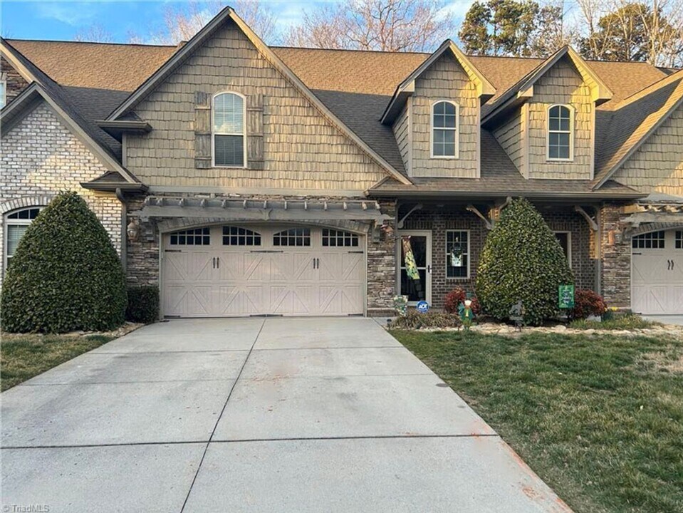 1119 Heritage Path Ln in Winston-Salem, NC - Building Photo