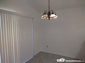 2515 S Maple Ave in Tempe, AZ - Building Photo - Building Photo