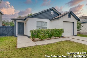 9958 Panther Bay in San Antonio, TX - Building Photo - Building Photo