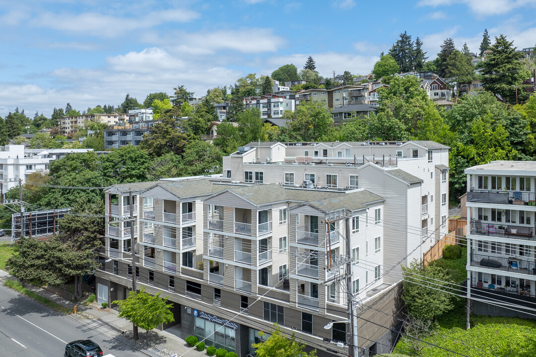 Gilmans Fairway Condominium in Seattle, WA - Foto de edificio