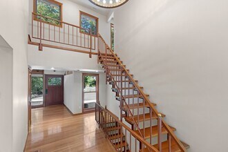 386 Taconic Rd in Greenwich, CT - Building Photo - Building Photo