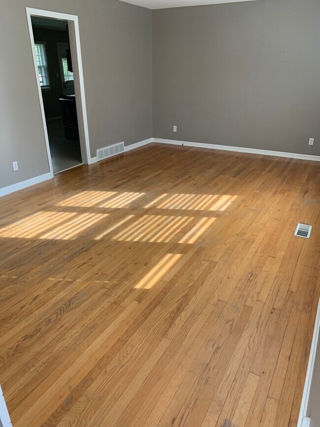 6400 W 80th St Rentals in Overland Park, KS