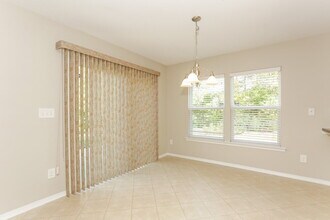 9924 Rocky Ford Club Rd in Charlotte, NC - Foto de edificio - Building Photo