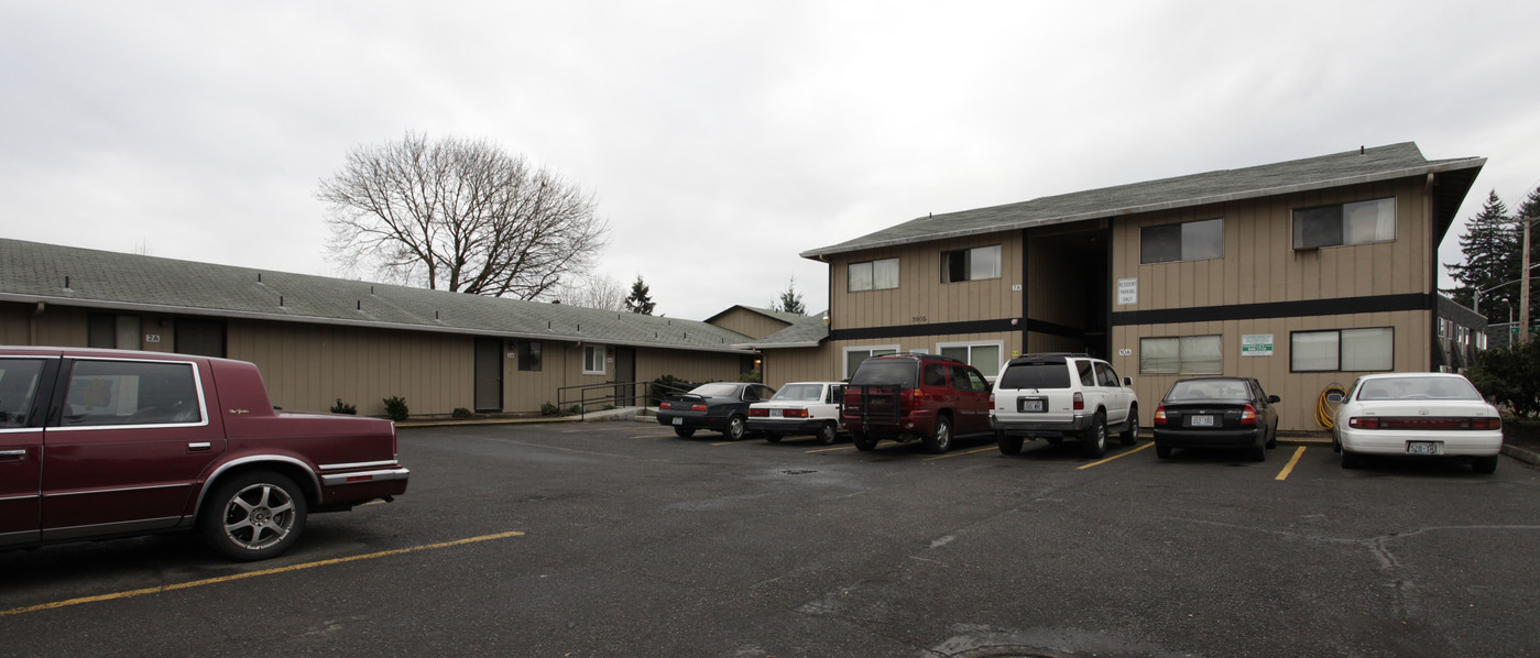 Bridge Creek Apartments in Vancouver, WA - Building Photo