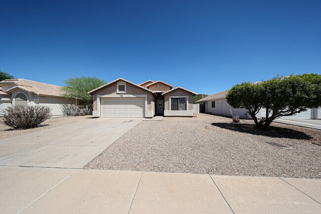 740 W Dublin St in Gilbert, AZ - Building Photo - Building Photo