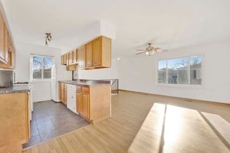 1417 Cove Dr in Prospect Heights, IL - Building Photo - Building Photo