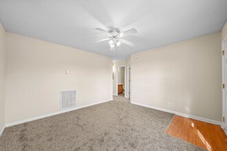 936 Kingsbury Dr in Clarksville, TN - Building Photo - Building Photo