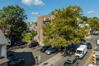 225 West Broadway in Paterson, NJ - Building Photo - Building Photo